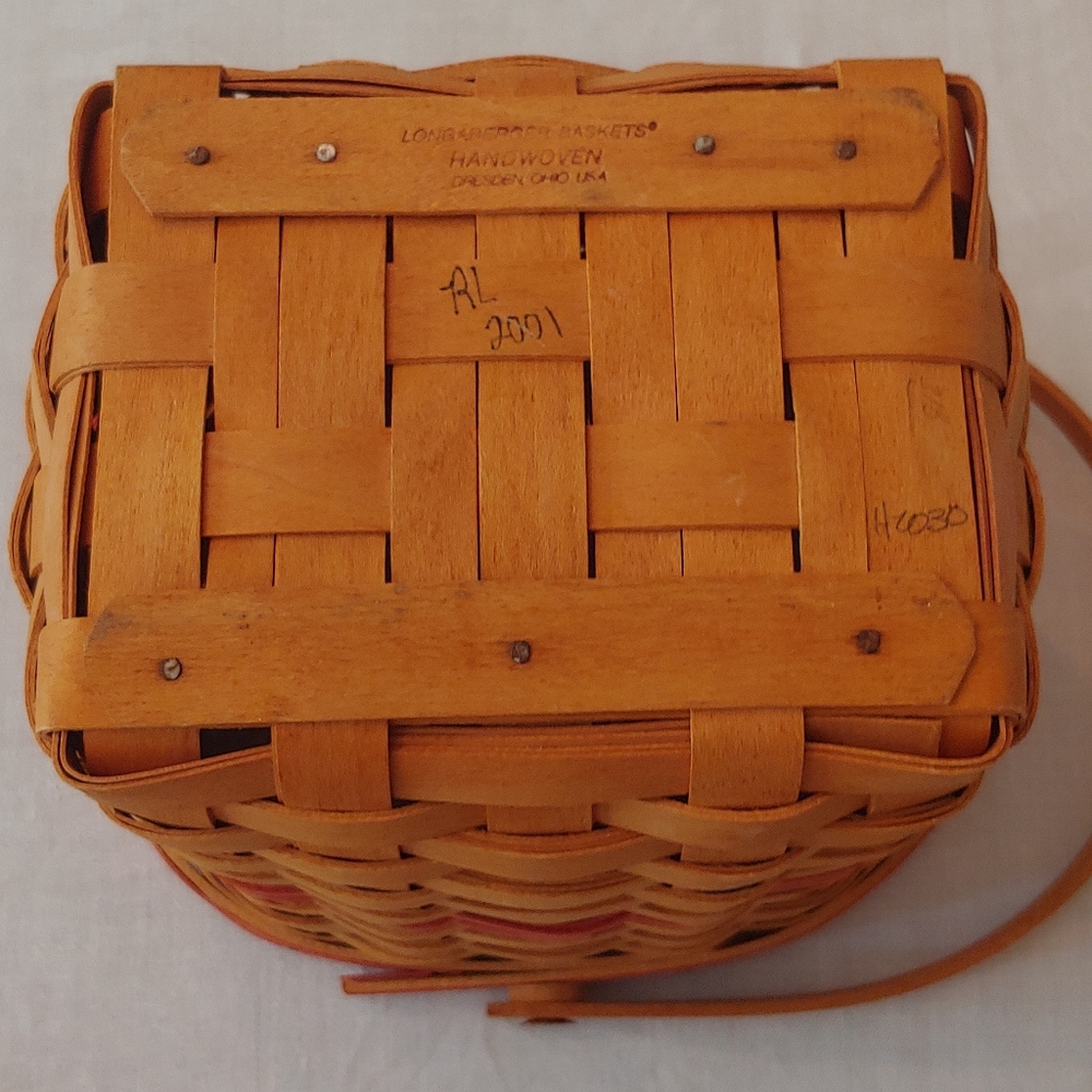 Longaberger Mother's Day Basket - Picture 9 of 16